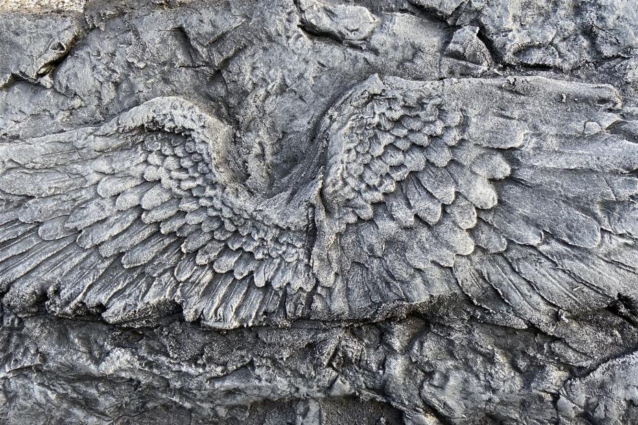 kunstfelsen-wanddekor-fluegel