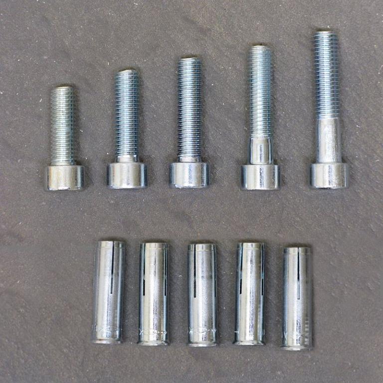 Standardbefestigung für Betonwand und Vollmaterialien.