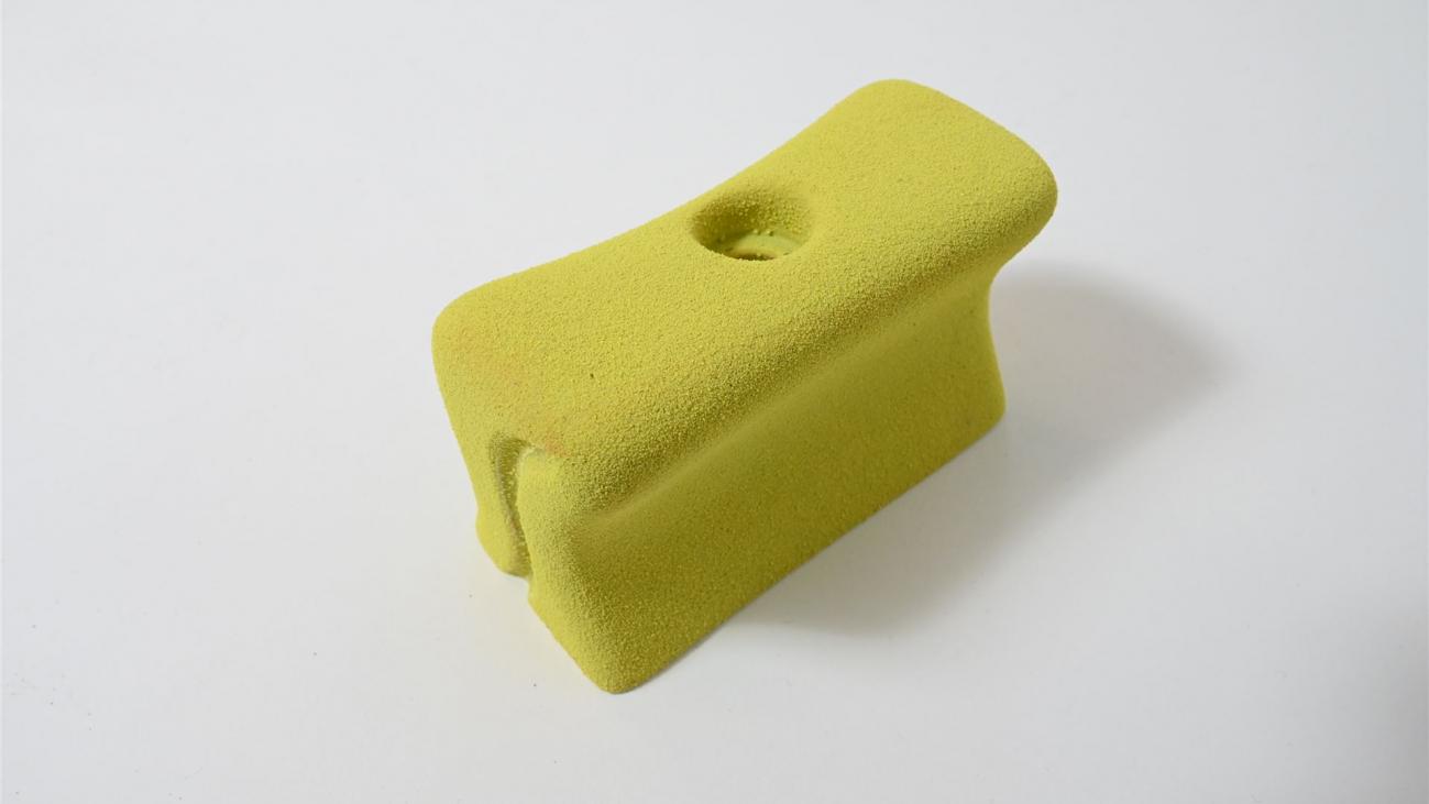 Gute Behandlung von Koordinationsstörungen dank Therapieklettergriffen.