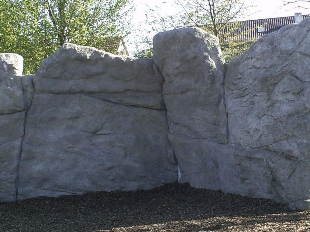 Individuelle Kletterfelsen für Schule oder andere Einrichtung.