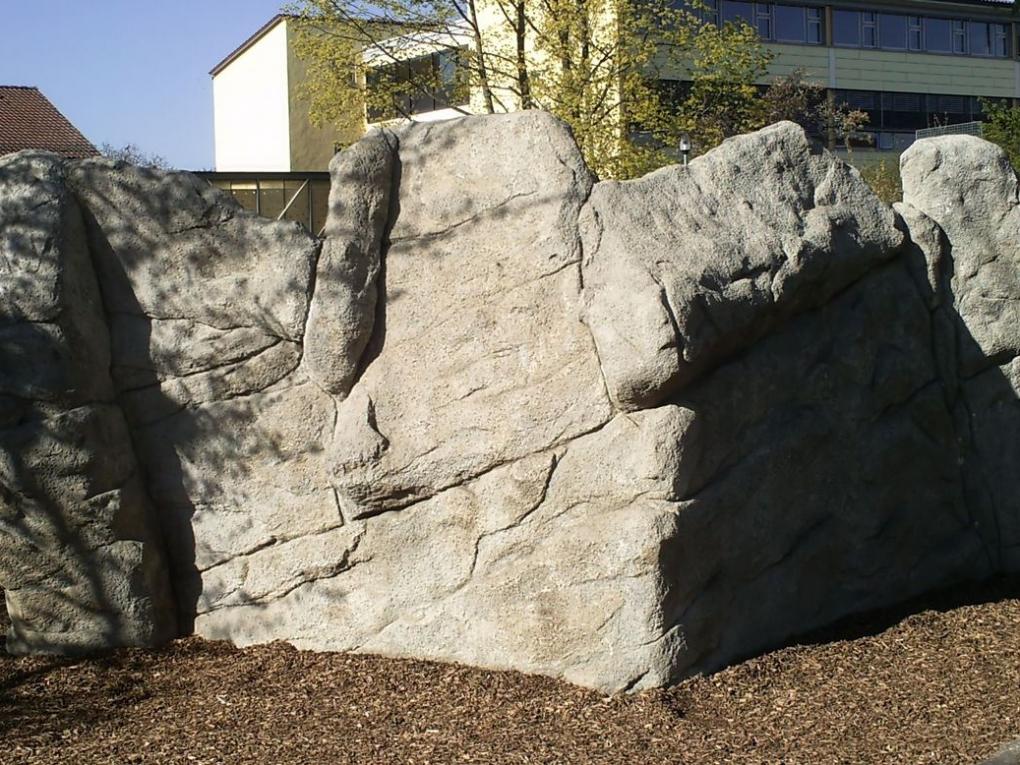 Individuelle Kletterfelsen für Ihre Schule - von der Planung bis zur Fertigstellung.